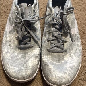 Nike Metallic Silver Running Shoes